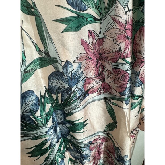 Ivy London NYC Cover-Up Wrap Scarf Women's‎ Pink Floral Print Duster One Size - Picture 8 of 8